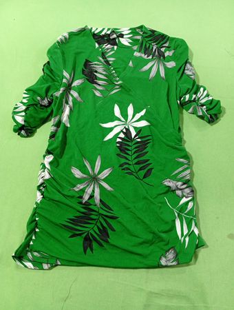 Alfani Petite Grüner Floralprint Rüsch Kleid