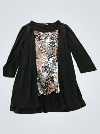 East 5th Petite Schwarzes Schlangenprint-Top
