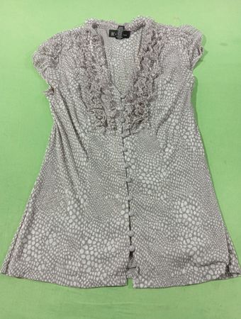 INC International Concepts Damen Rüschendruck Knopf-Front-Bluse