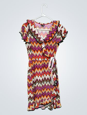 East5th Damen Chevron-Druck Wickelkleid