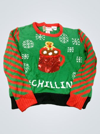 „Grüner Weihnachts-Pullover mit „Chillin“-Text und heißer Schokoladen-Grafik“