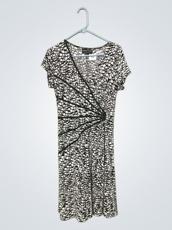 Connected Apparel Damen Schwarz-Weiß Geometrischer Print Wickelkleid Größe 10