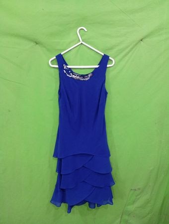 S.L. Fashions Blau Perlen-Tierkleid