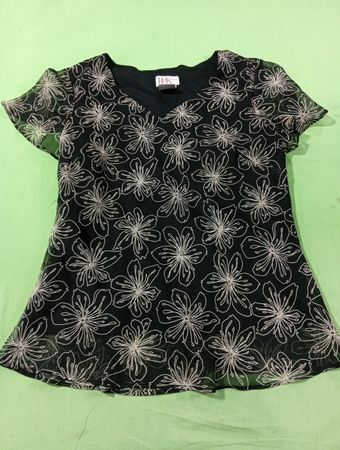 R&K Originals Damen schwarze Bluse mit floralem Muster
