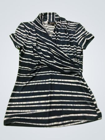 DKNY Gestreifter Wickeloberteil