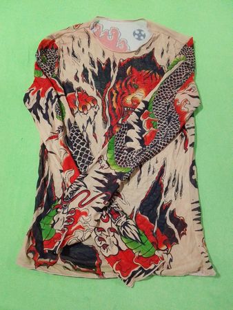 Langarm-Transparentes Top mit Tattoo-Print