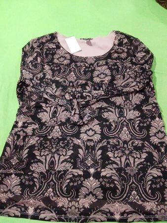 Alfani Damen Oberteil mit schwarzem Blumenmuster