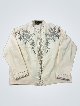 Fortunee handbestickt, speziell für 100% Lammwolle Cardigan gefertigt