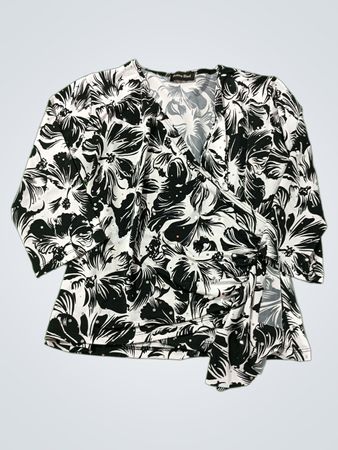 Brittany Black Damen-Blusenwickel mit Blumenmuster