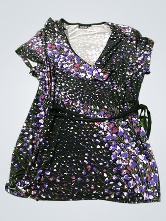 APT.9 Women's Black Floral Print Short Sleeve Wrap Top