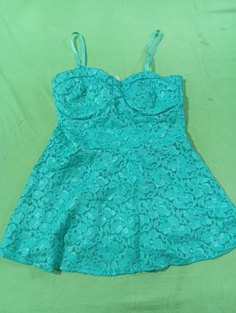 Teal-Spitzenkleid