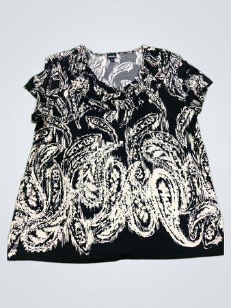 Rafaella Women's Black & White Paisley Print Short Sleeve Top