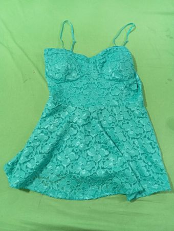 Teal-Spitzen-Top mit Spaghettiträgern