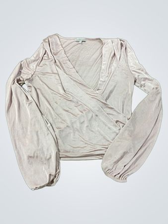 Charlotte Russe Langarm-Wickeltop