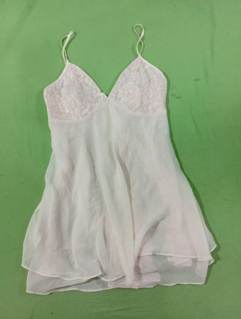Weißes Babydoll mit Spitzen-Detail