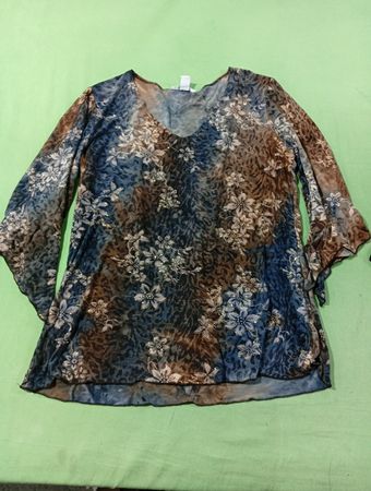 Dressbarn Bluse mit Blumenmuster