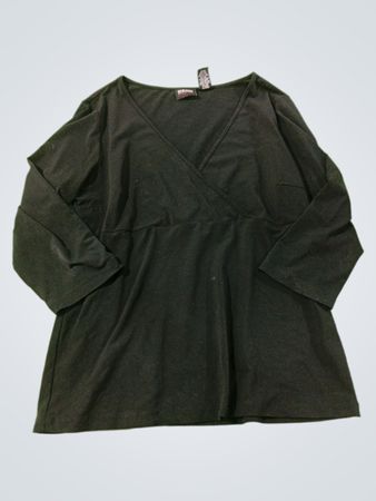 New York & Company Stretch schwarzes V-Ausschnitt-Oberteil