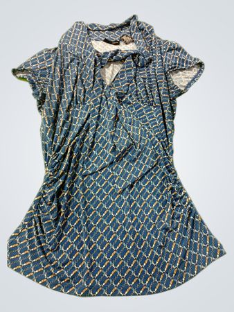 new york & company Stretch-Blau-Kettenmuster-Oberteil mit Kragen