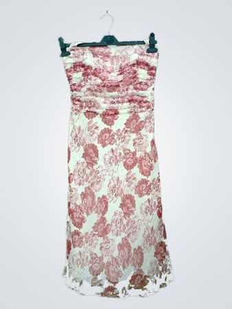 Trägerloses Blumenmuster-Kleid