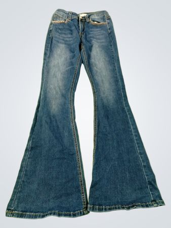 Bambus ausgestellte Jeans