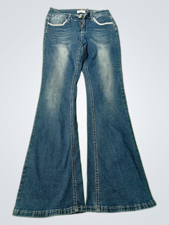 Bambus ausgestellte Jeans