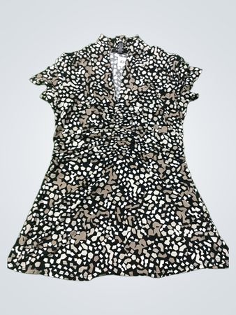 Alfani Women's bedrucktes, gerafftes Kleid mit kurzem Ärmel und Stehkragen