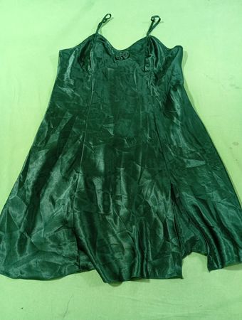 Mystique Intimates Grün Satinkleid (Slipkleid)
