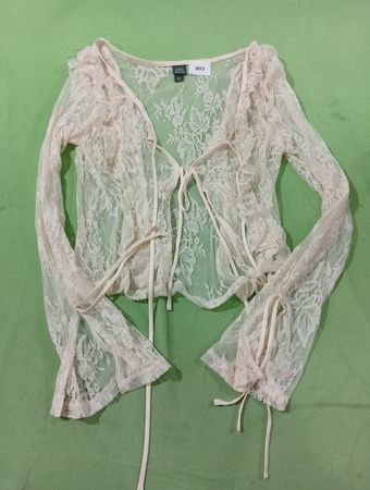 Wild Fable Spitzen-Strickjacke mit vorderer Bindung