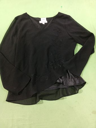 Dressbarn Schwarz bestickte langärmelige Bluse
