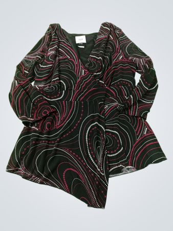 J.T.B. Women's Black Swirl Print Asymmetrical Hem Top