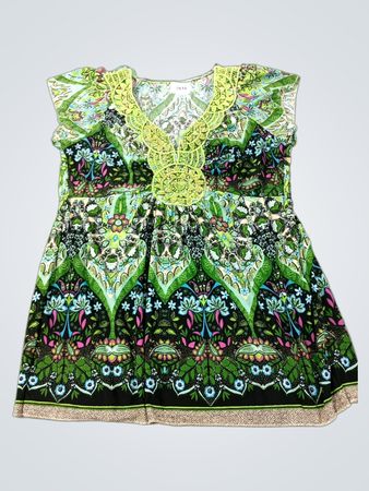 Grün-schwarzes Oberteil mit Blumenmuster und Spitzenbesatz