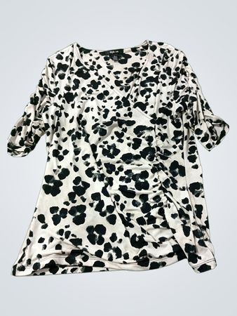 Style & Co. Damen Bluse mit V-Ausschnitt und geraffter Animal-Print-Optik