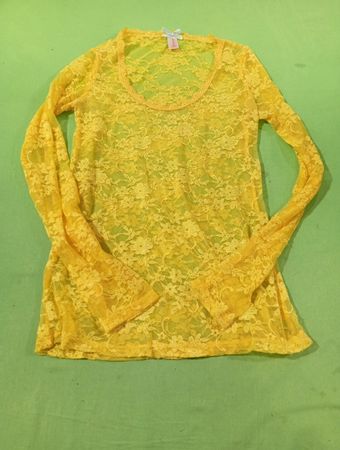 Dreamsuit Gelbes Spitzenoberteil mit langen Ärmeln