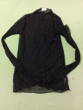 Intimately Free People schwarzes Mesh-Oberteil mit Stehkragen