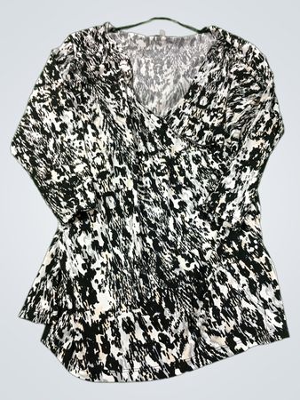 JONES STUDIO Damen Tunika mit V-Ausschnitt und 3/4-Ärmeln im Animal-Print