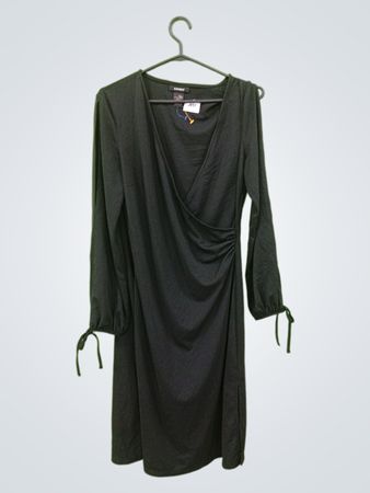 Express Schwarzes Wickelkleid mit langen Ärmeln