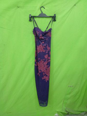 Lila Blumen-Slipkleid