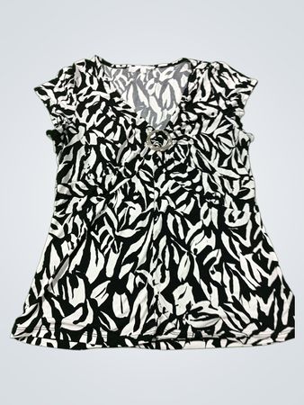 August Silk Options Damen Top mit V-Ausschnitt in Schwarz-Weißer Zebra-Optik und Ringdetail