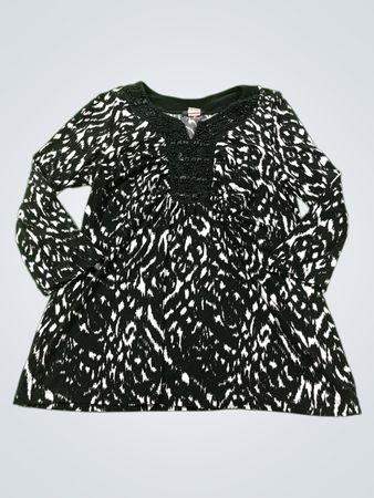 Cocomo Petite Schwarz-weiße Tierdruck-Bluse mit Perlenbesatz am Ausschnitt und langen Ärmeln
