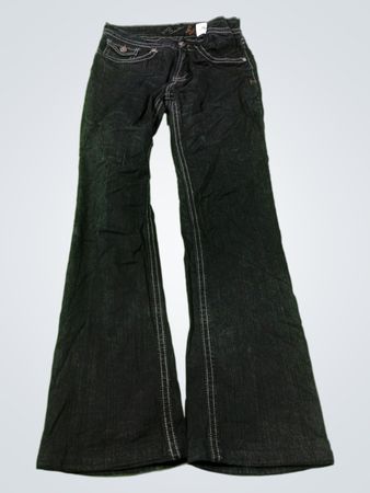 Dunkelblaue Schlagjeans