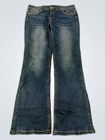Damenjeans in Blau mit weitem Bein