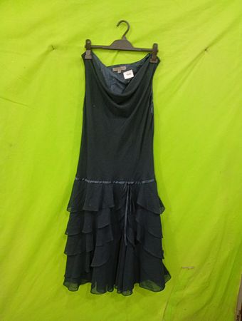 Bicé trägerloses Kleid mit Rüschen