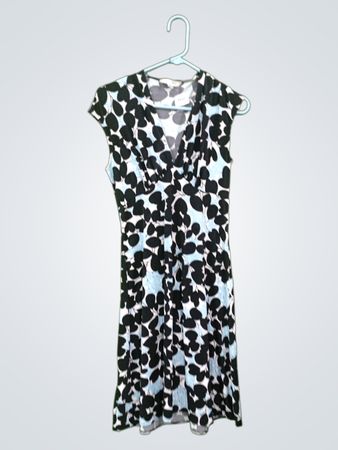 G.H. Bass & Co. Damenkleid mit Blattmuster Größe 6