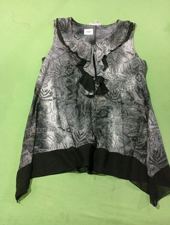Dressbarn ärmelloses Top mit Druck