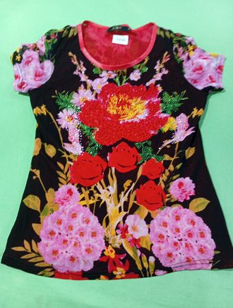 Oberteil mit Blumenmuster