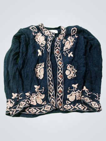 Petite Sophisticate bestickter Strickcardigan