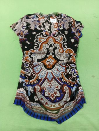 INC International Concepts Petite Grafikdruck-Top