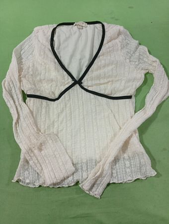 Hirty Thirt White Spitzen-Oberteil mit langen Ärmeln