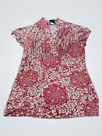 JKLA California Damenoberteil mit V-Ausschnitt und rotem Blumenmuster