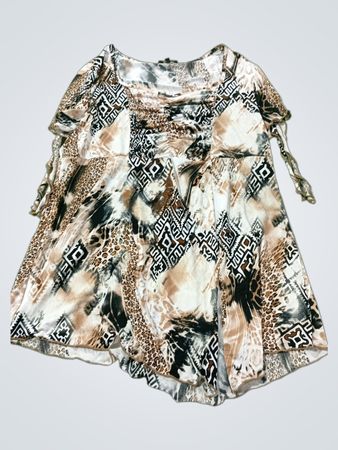 EMOTIONS Women's Animal Print Short Sleeve Top